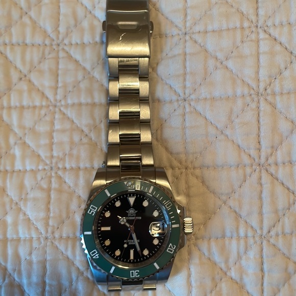 Like a green hulk Rolex but no crowns. scuba guy. Made by special operators. - Picture 2 of 6